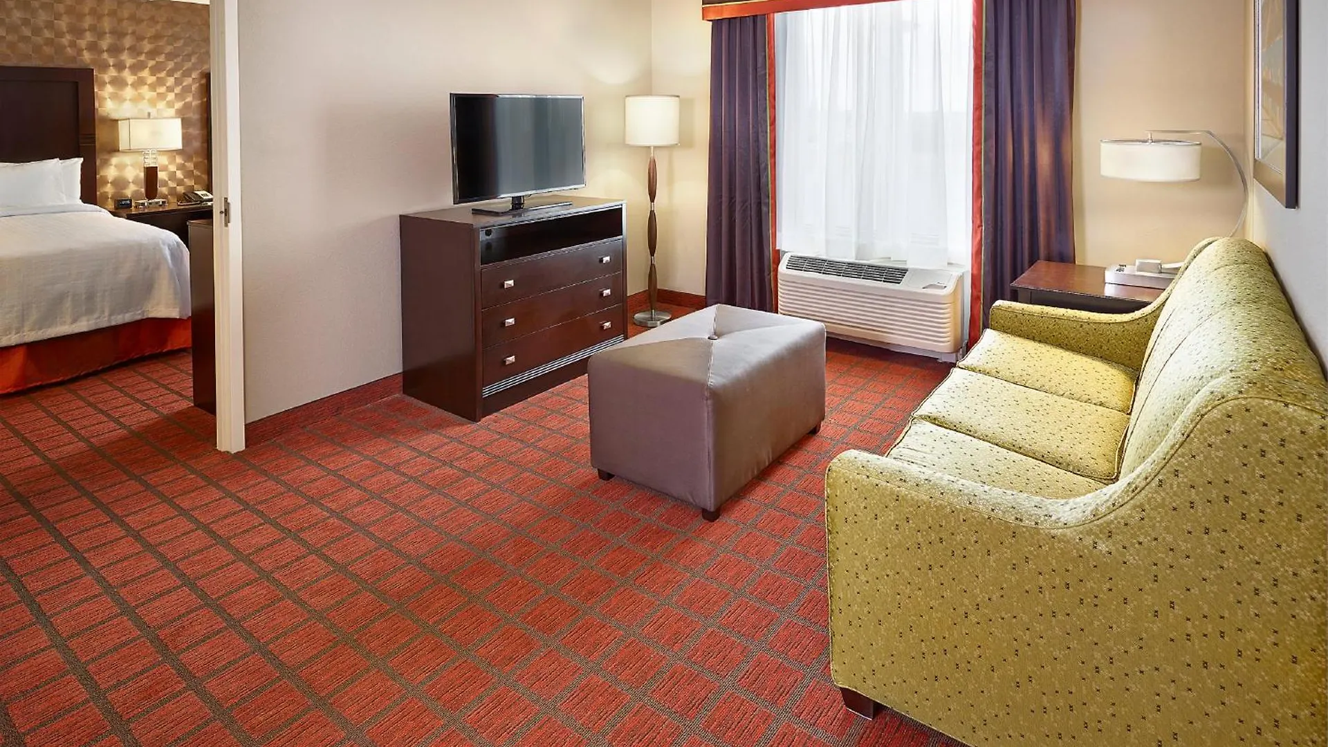 Hotel Homewood Suites Calgary Airport