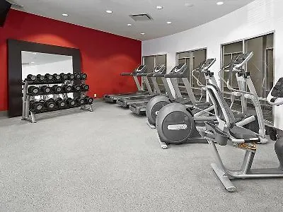 Homewood Suites Calgary Airport 3*,